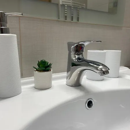 Rad-var Apartmanhaz Apartment Eger