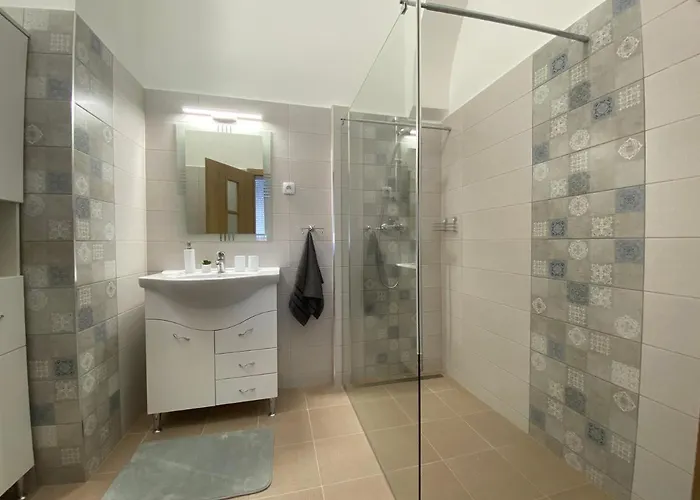Rad-var Apartmanhaz Apartment Erlau