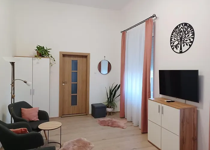 Rad-var Apartmanhaz Apartment Erlau