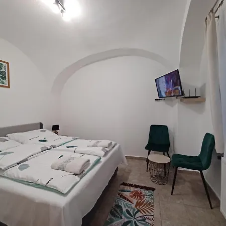 Apartamento Rád-vár